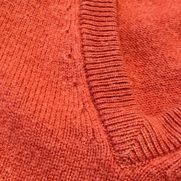 Brooks Brothers Italian Cashmere Sweater - Picture 3 of 9